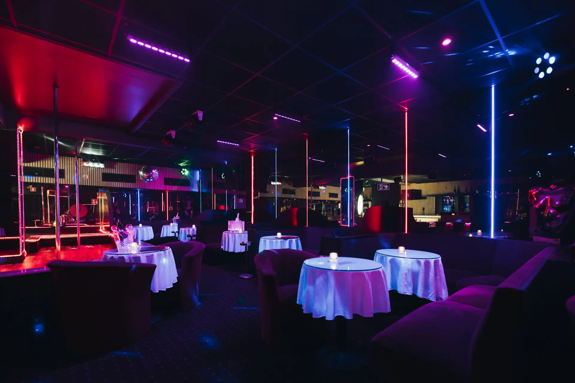 amnesia stripclub antwerpen
